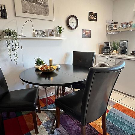 Ferienwohnung Goodtimes Hausen Uber Aar Exterior foto